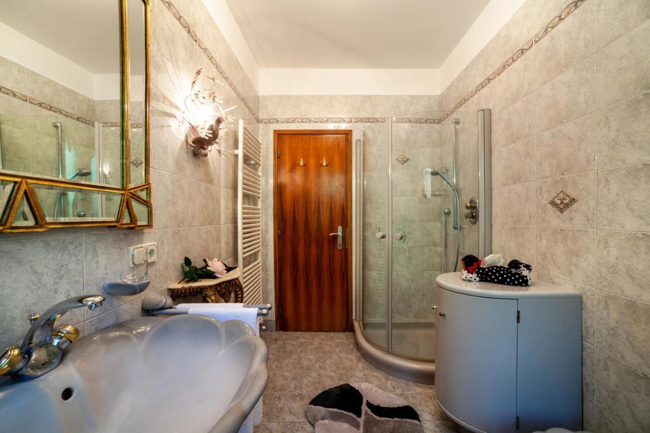 Villa Coris Ferienwohnung Magnolia เมราโน ภายนอก รูปภาพ